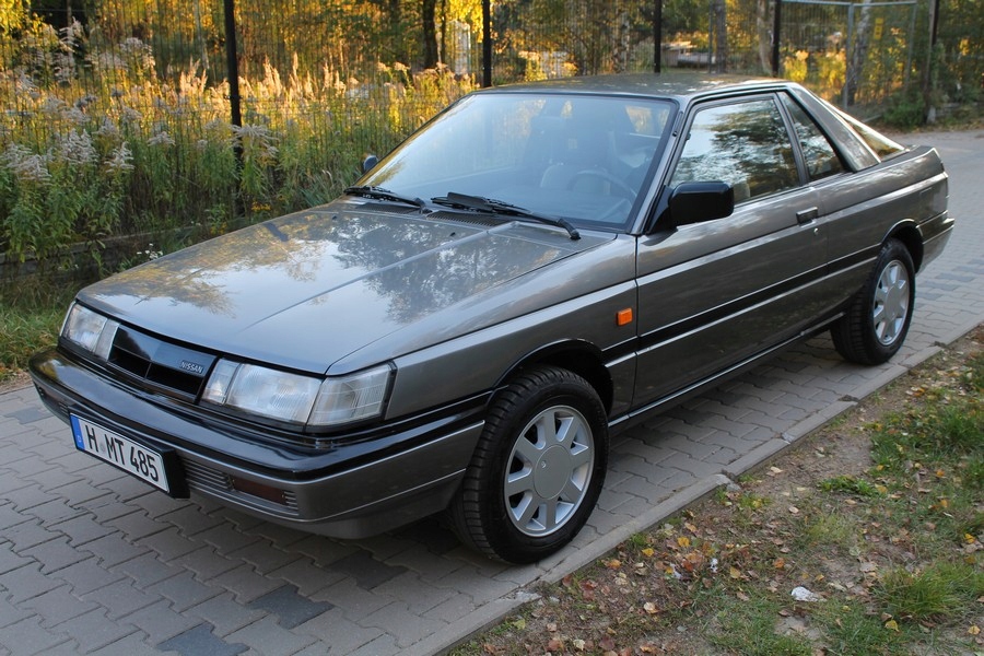 Nissan sunny b12 coupe