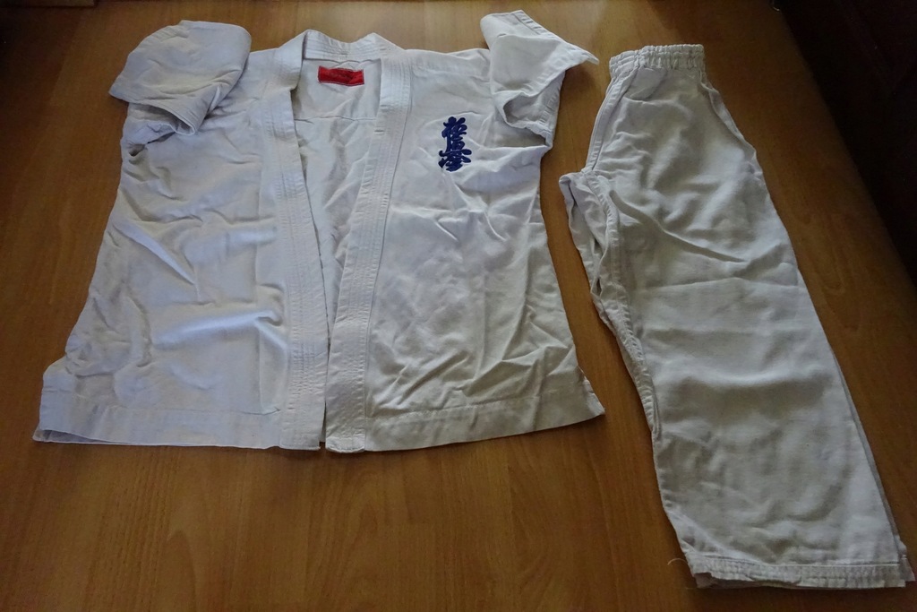 Sprzedam używane Kimono Karate Kyokushin 134 cm