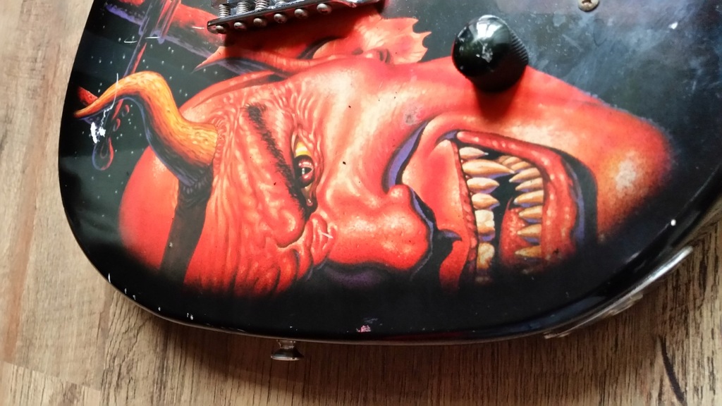 szatańska gitara Encore - lakier diabeł z czaszką