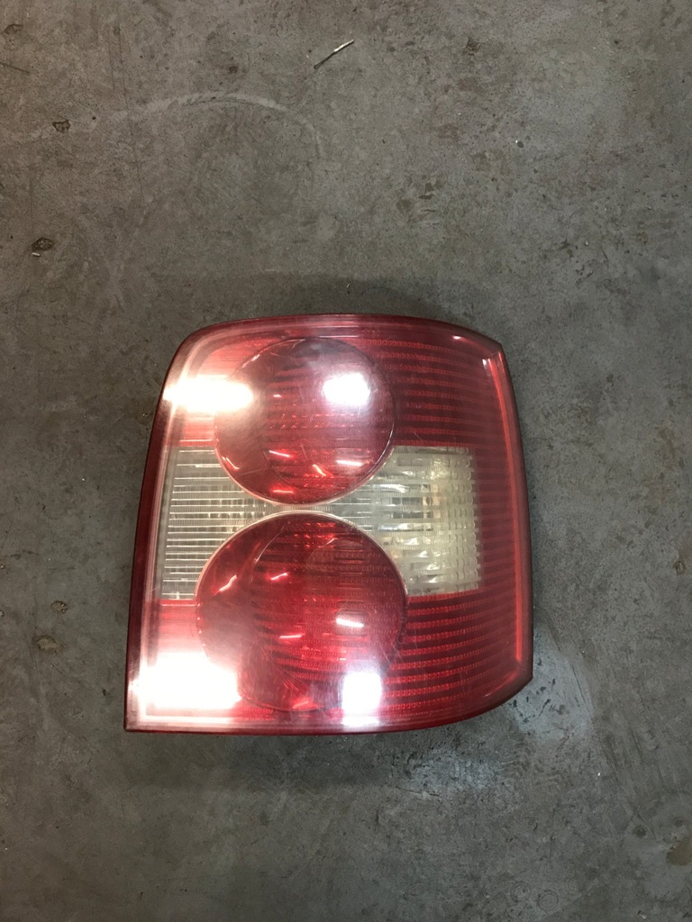 VW Passat b5 fl kombi lampa prawa tył ORYGINAŁ 