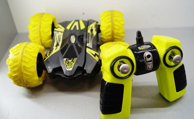 MINI VORTEX SAMOCHÓD 4X4 R/C POMPOWANE KOŁA