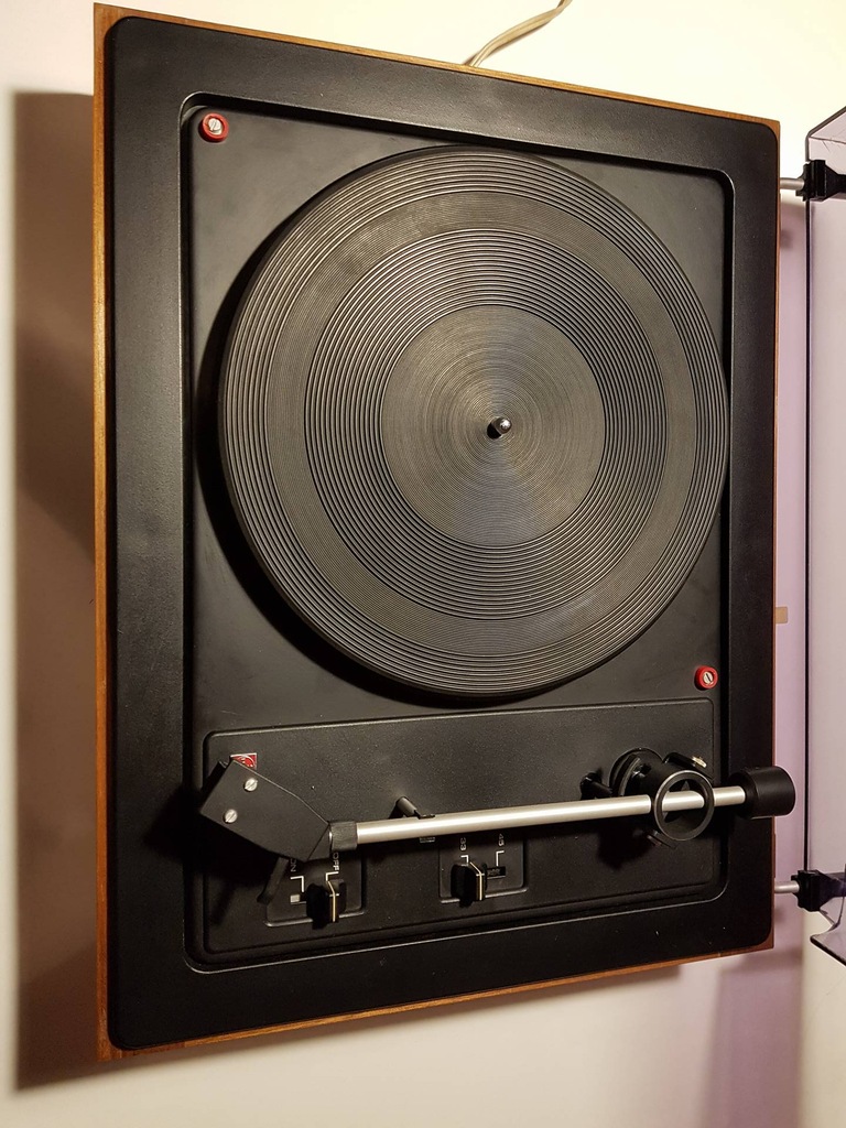 Gramofon TESLA NC 150 / T45