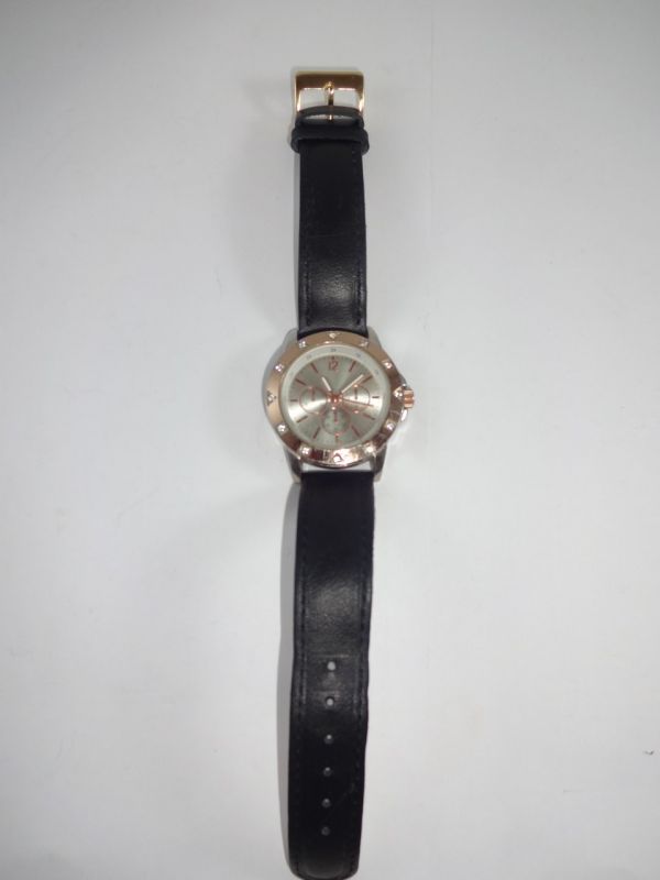 ZEGAREK AVON SR626SW