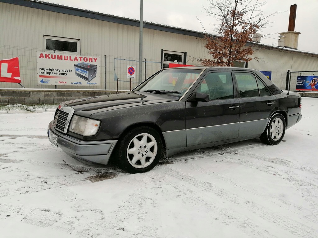 MERCEDES W124 2,5D 1992r MANUAL SZEROKA LISTWA