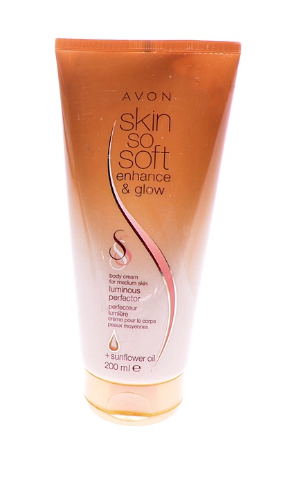 5864-28 AVON SKIN SO SOFT a#g KREM BRAZUJACY 200ML