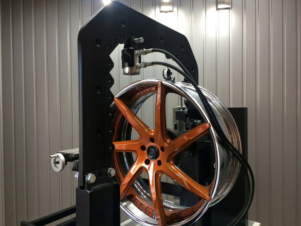 PROSTOWNICA PROSTOWARKA DO FELG NITROMAC F-24