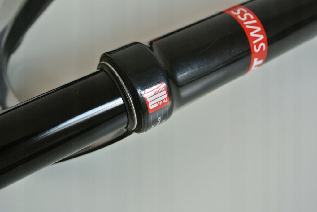 AMORTYZATOR DT SWISS XMM 140 TWIN SHOT 26"