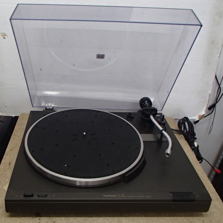 Gramofon Technics SL-303 VINTAGE