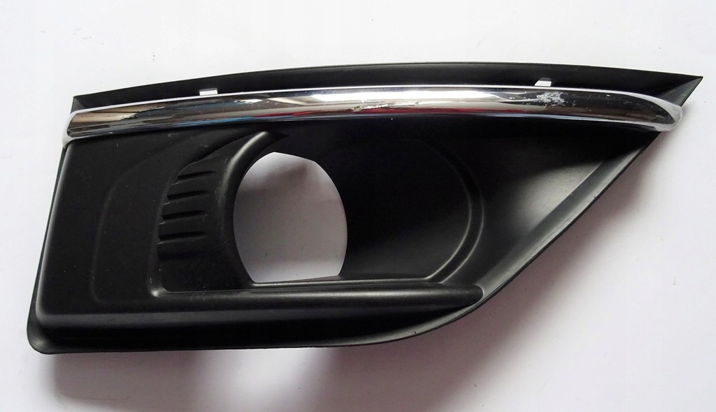 KRATKA HALOGENU CITROEN C4 GRAND PICASSO PRAWA
