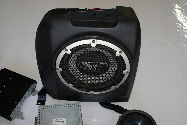 MITSUBISHI LANCER EVO 10 X RADIO ROCKFORD FOSGATE