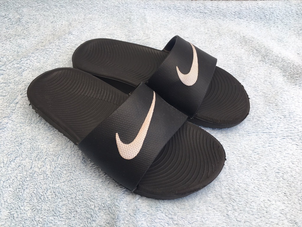 Nike Kawa klapki dzieciece r. 33,5 czarne