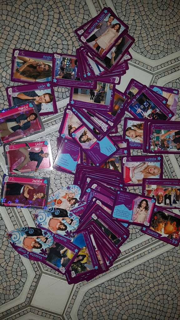 Karty Violetta Topps