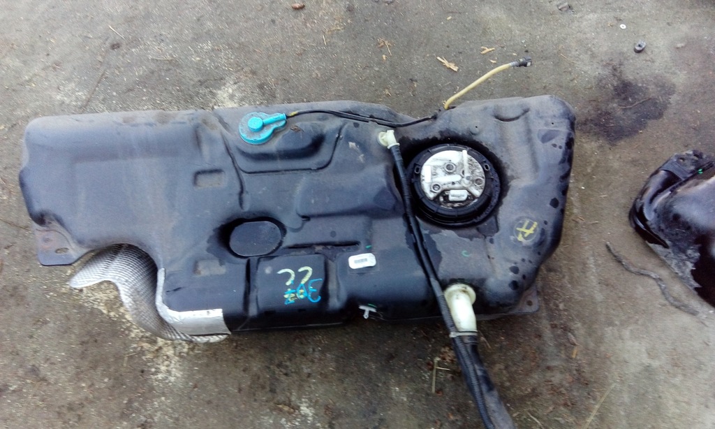 PEUGEOT 307 CC 2,0 16V ZBIORNIK PALIWA BAK