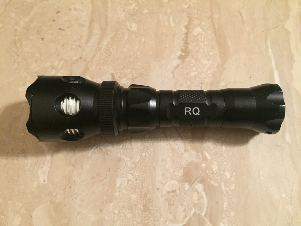 Latarka taktyczna Raidfire Spear CREE R2 + Gratis
