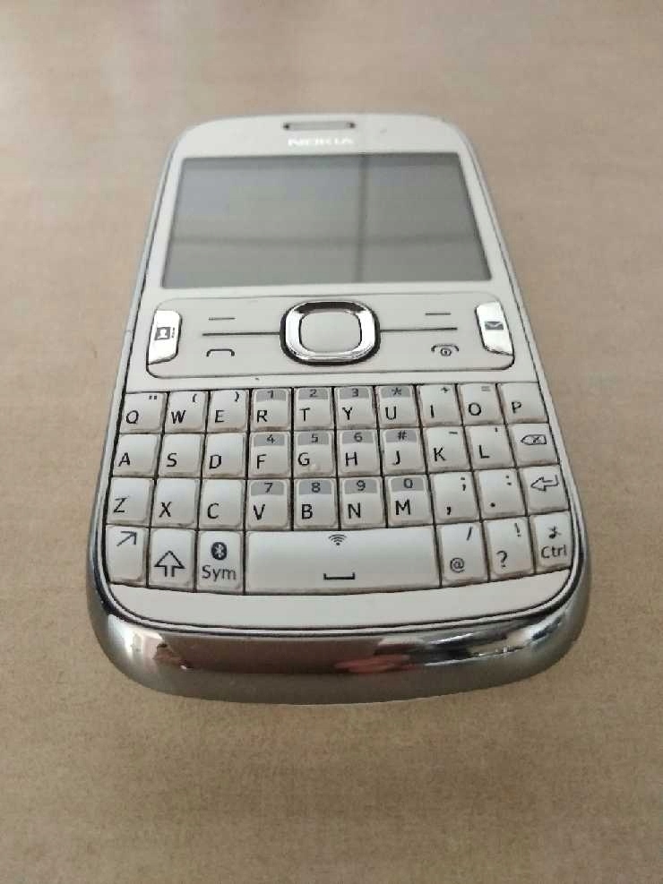 PL NOKIA 302 ASHA BIAŁA KLAWIATURA QWERTY plusETUI