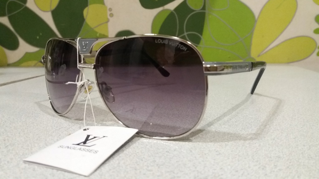 LOUIS VUITTON Okulary przeciwsłoneczne m9017 UV400
