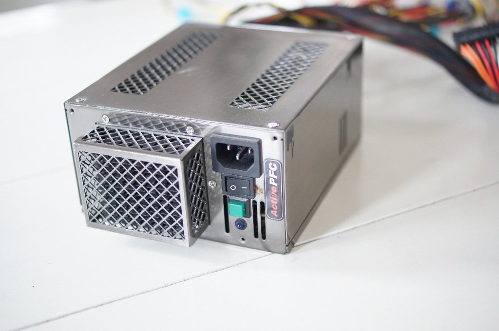 Zasilacz ATX Thermaltake 420W półpasywny