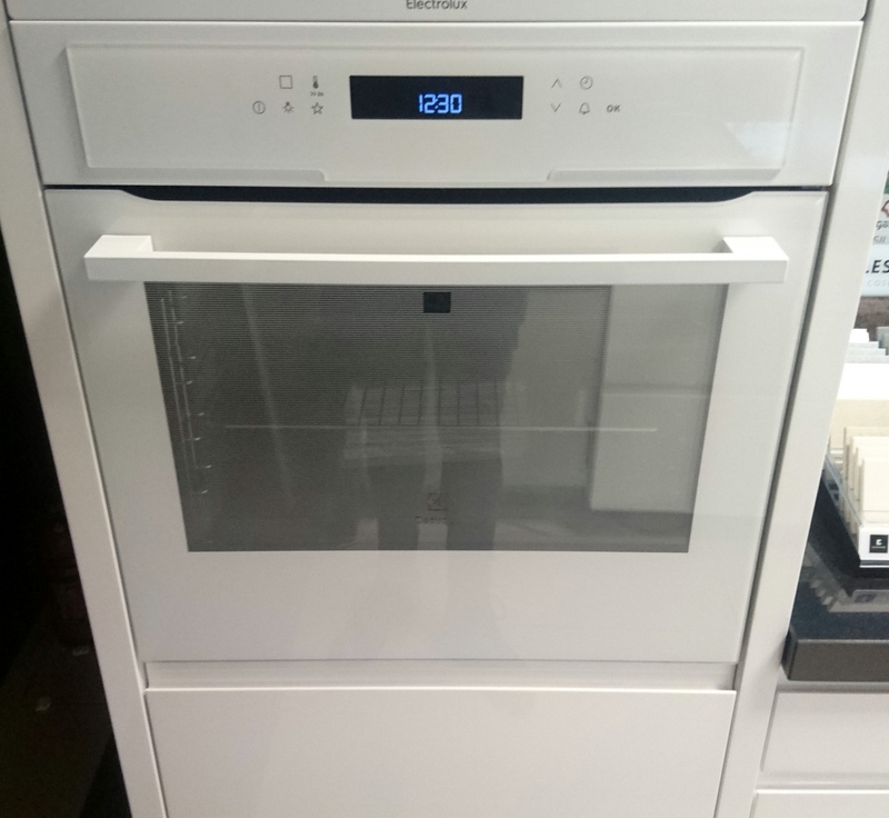 ELECTROLUX PIEKARNIK EOC5751FAV Z EKSPOZYCJI HIT !