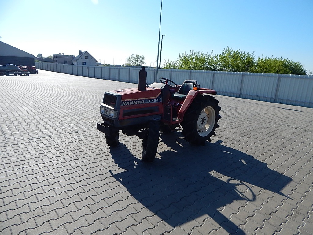 Mini traktor Yanmar FX24 4X4 Sadowniczy Kubota