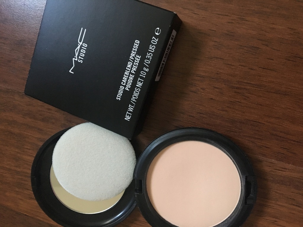 MAC WYGŁADZAJĄCY PUDER STUDIO CAREBLEND - LIGHT