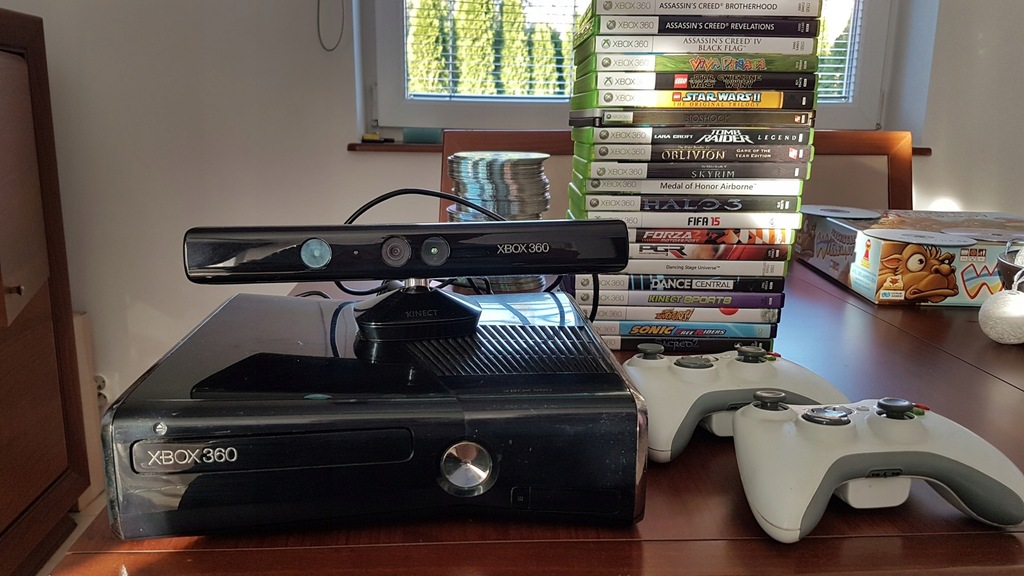 Xbox 360, Kinect, 2 Pady, LT 3.0, 20 gier, gratisy