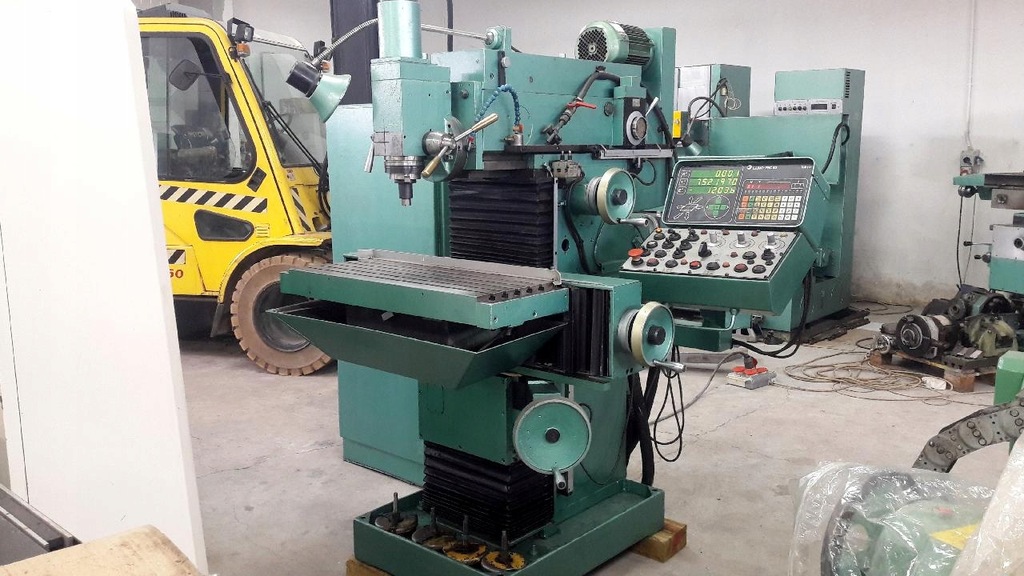 Frezarka CNC uniwersalna KOMUNARAS 67K25PF2-0