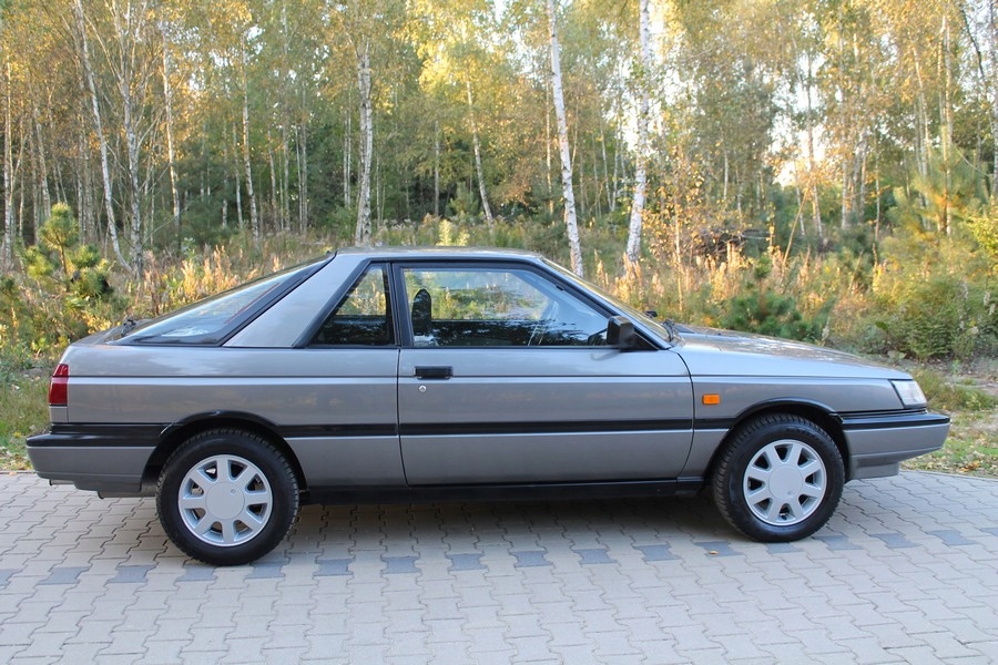 Nissan sunny b12 coupe