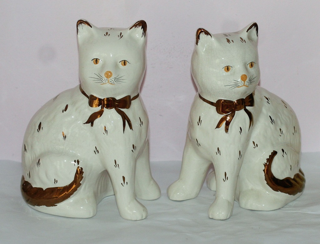 LOOK:) STAFFORDSHIRE  FIGURKI KOMINKOWE DWA KOTY