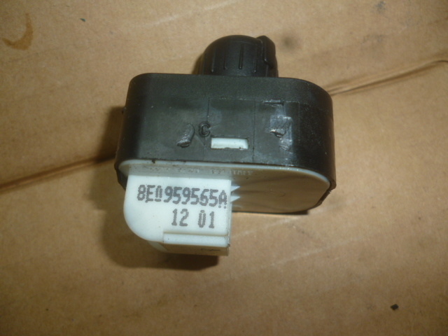 mirror control switch AUDI A4 SEAT EXEO 8E0959565A