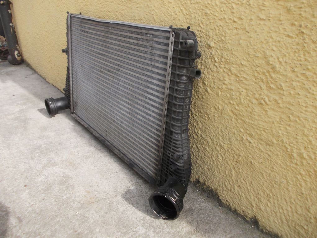 AUDI A3 GOLF 5 TOURAN LEON 1K0 intercooler