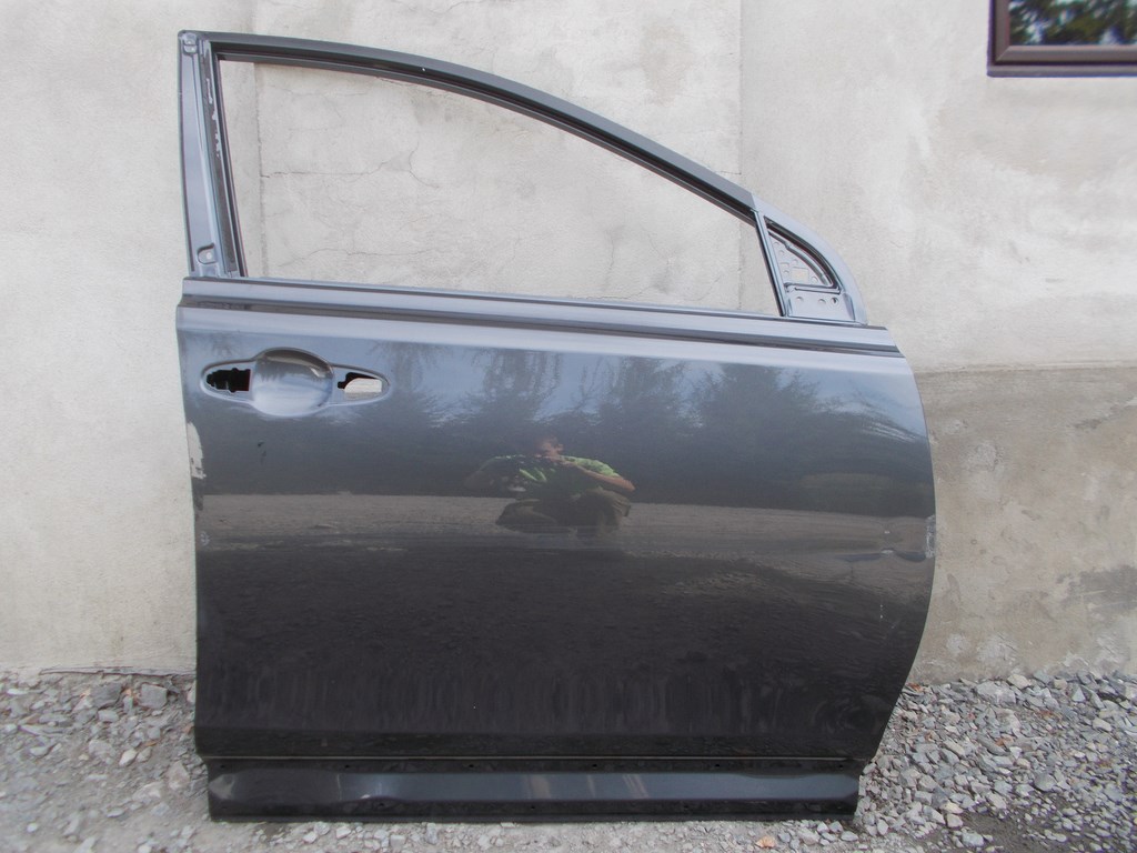 dveře pravé přední předek TOYOTA RAV 4 IV 2012