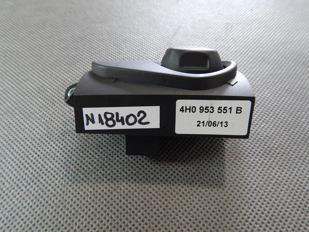 AUDI A7 4G Schalter des Lenkrads 4H0953551B