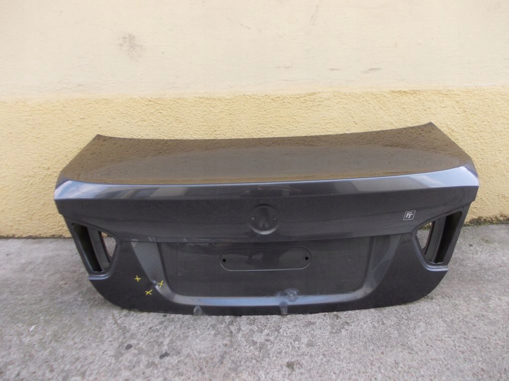 BMW E90 sedan boot door rear