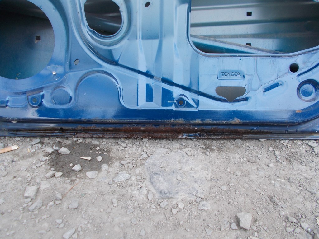 dveře pravé přední předek TOYOTA RAV 4 2001-2006R