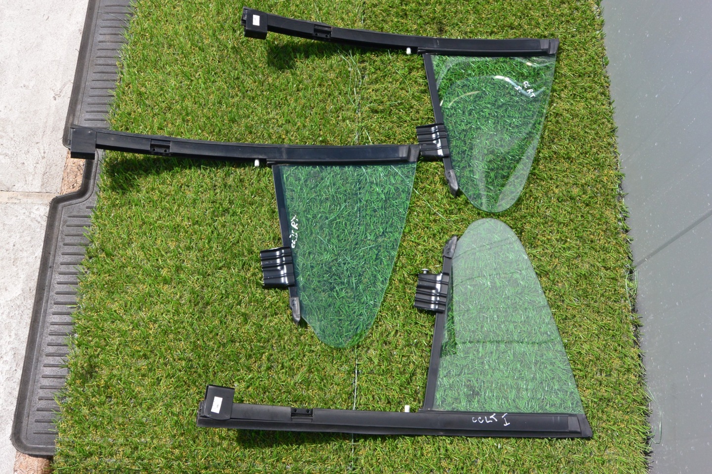 window door rear part left right TROJKAT PASSAT CC VW