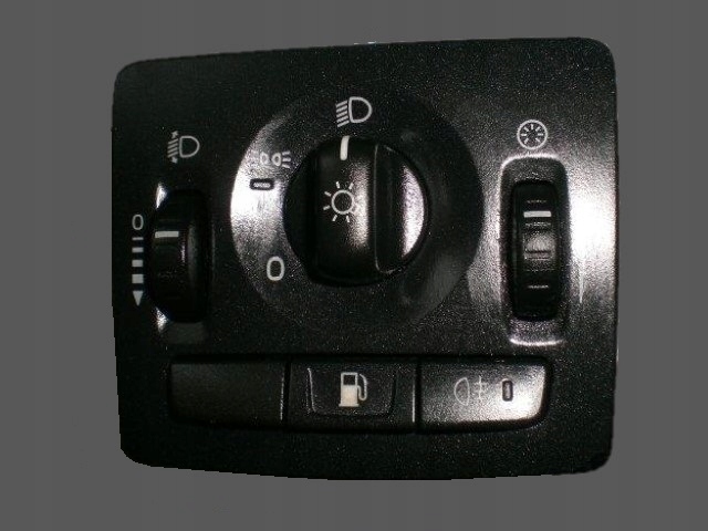 WLACZNIKA luci VOLVO V50 S40 V30 2010r