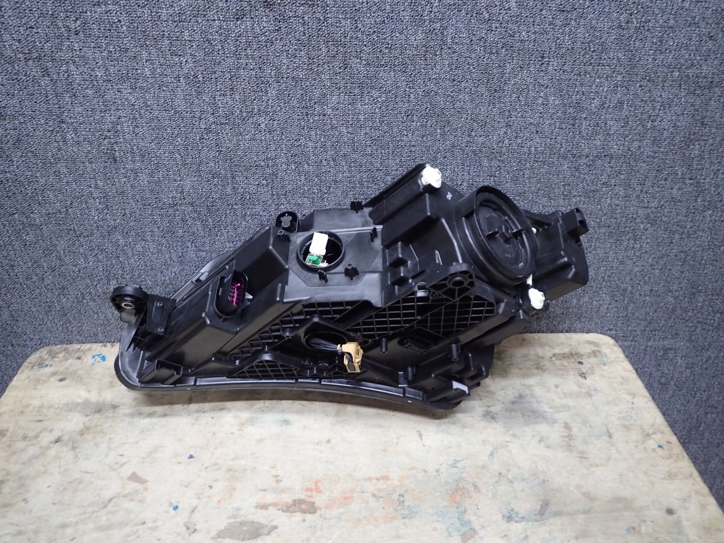 light front right SKODA SUPERB III 3 BI XENON LED