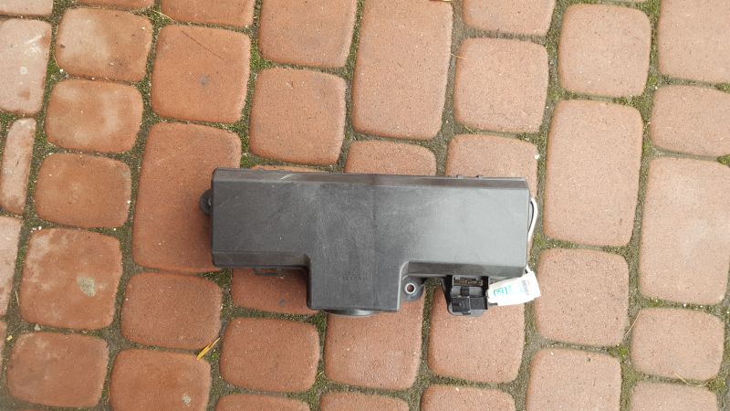 pump lift bonnet Opel Insignia 13279362