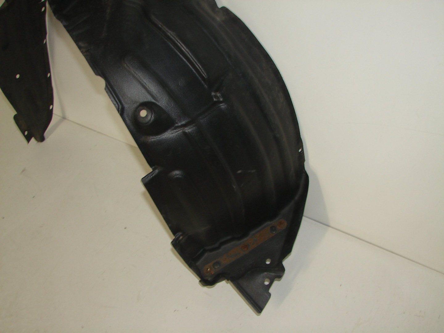mudguard front left TOYOTA RAV4 00-06
