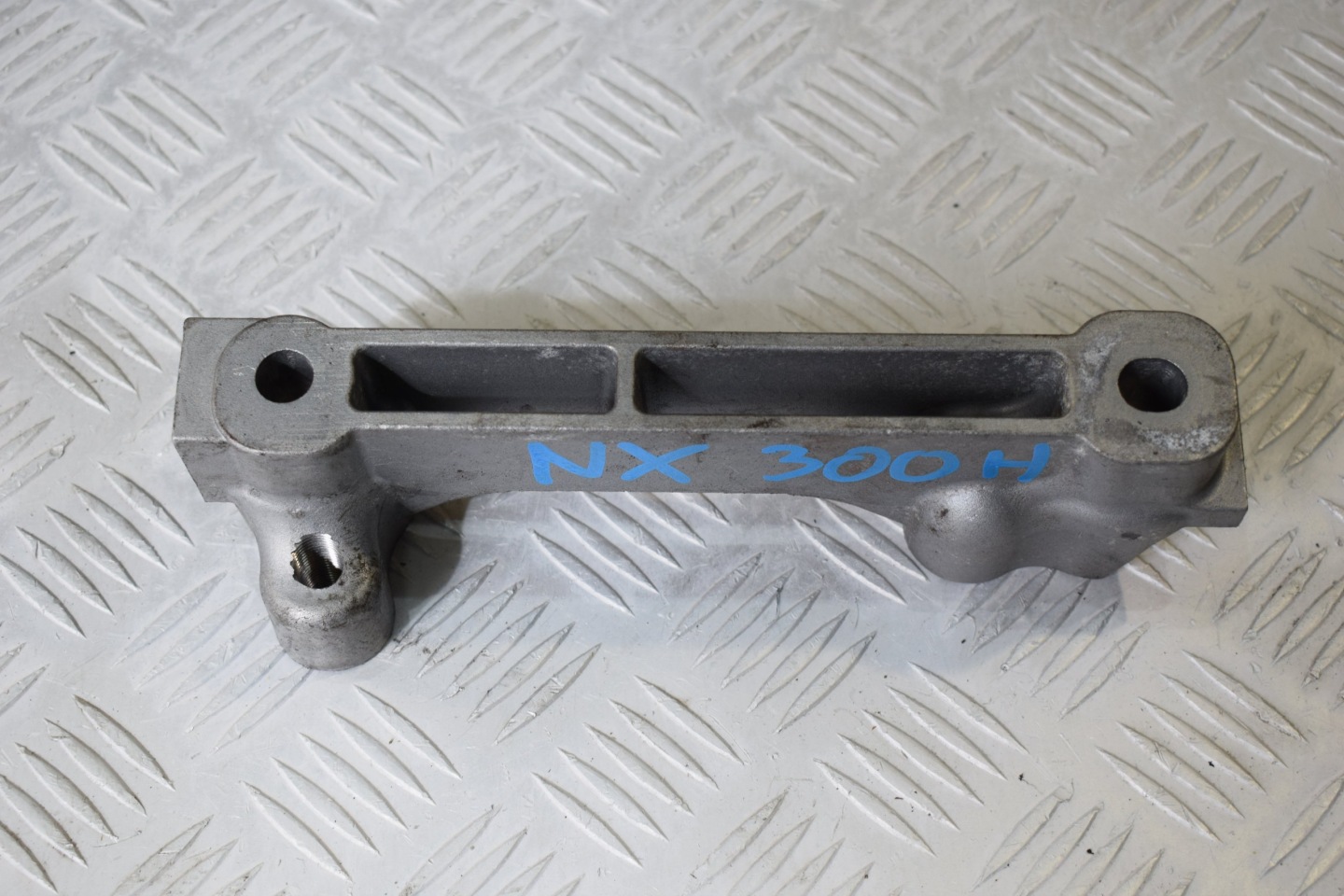supporto staffa Motore LEXUS NX 300