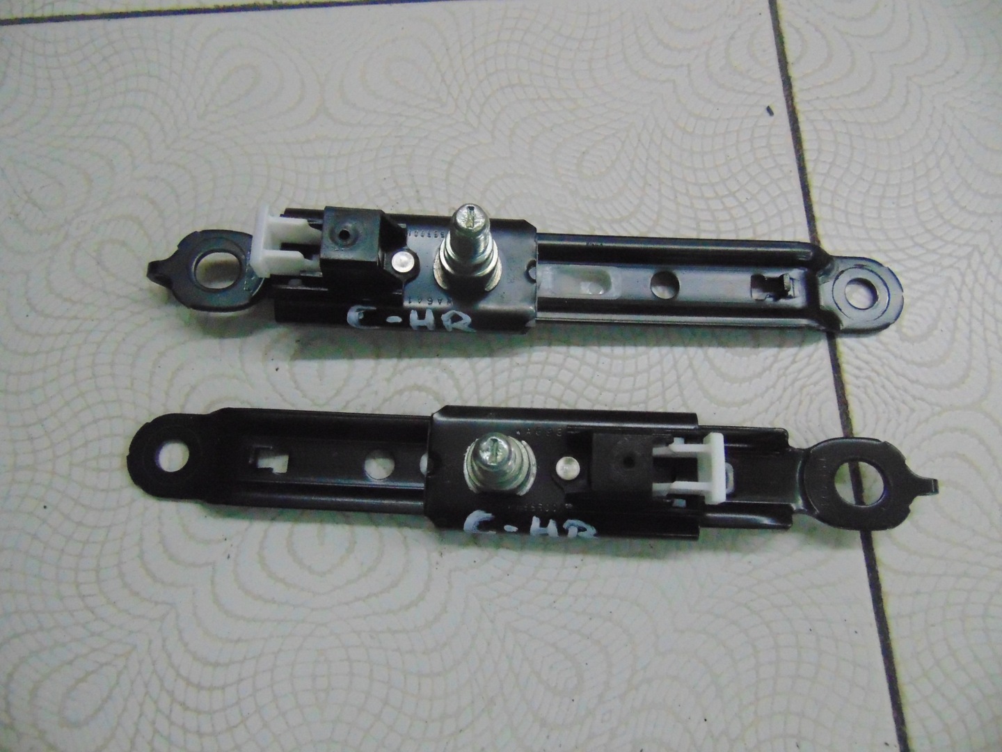 SUPPORT PLAQUE ARMATURE REGULACJA TOYOTA C-HR