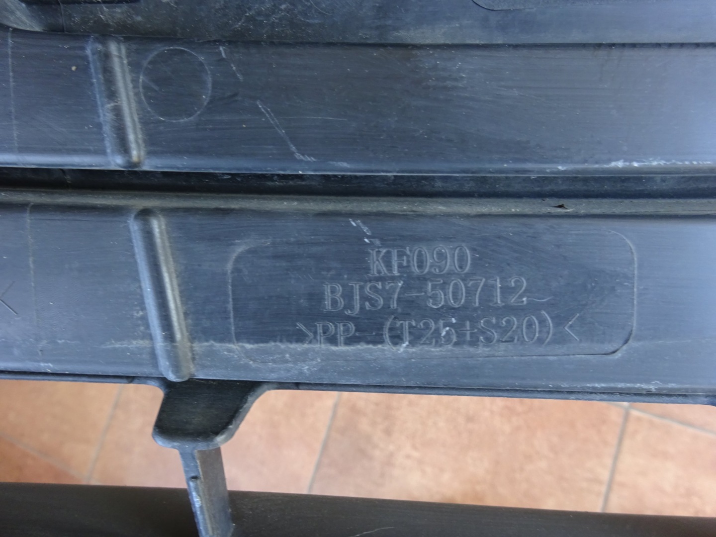 Mazda 3 BP Kühlergrill FRONTGRILL Kühlergitter BJS750712 - Thumbnail 12