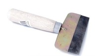 Tmel-škrabka s rukoväťou z dreva-pevná čepeľ