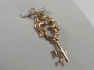 ZŁOTY WISIOREK KLUCZYK chyba do serca