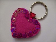 Brelok fioletowe SERCE CEKIN z filcu*