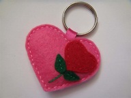 Brelok różowe SERDUSZKO kwiat z filcu*