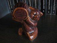 50. Stara figurka HAND-PAINTED fajans szkliwiony