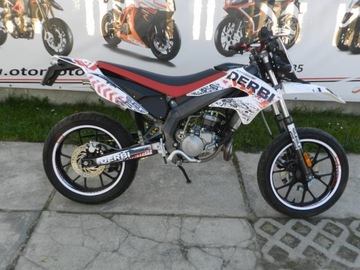 DERBi Senda DRD 2010 г. Наклейки шпонированные В КОМПЛЕКТЕ