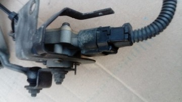 фото thumb №7, Toyota avensis 03-08 датчик вирівнювання ксенон