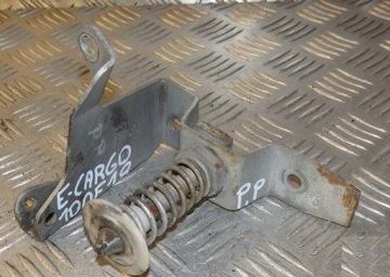 фото thumb №1, Iveco eurocargo 91-02 замок капот правый перед